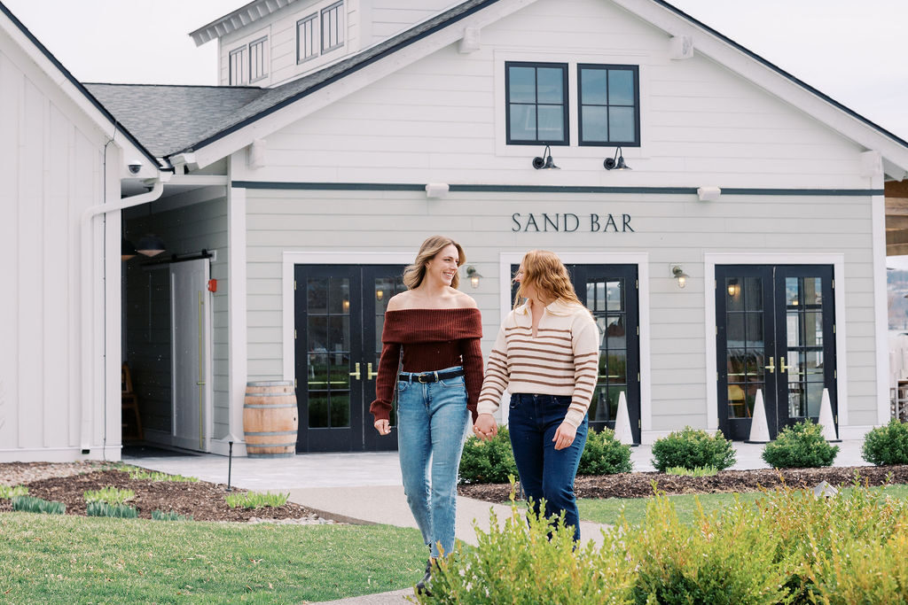 Romantic Lake House Canandaigua engagement photos with golden hour light