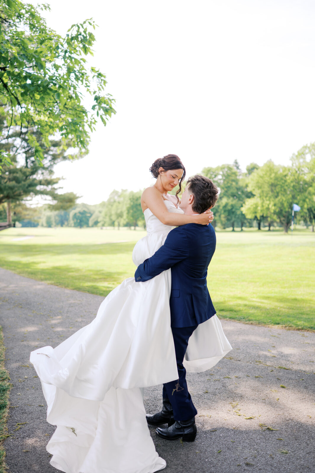 deerfield country club bride and groom portrait